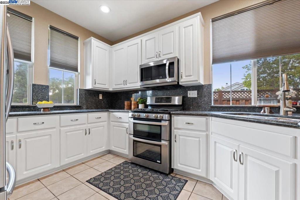 ALTAMAR MEADOWS - Residential