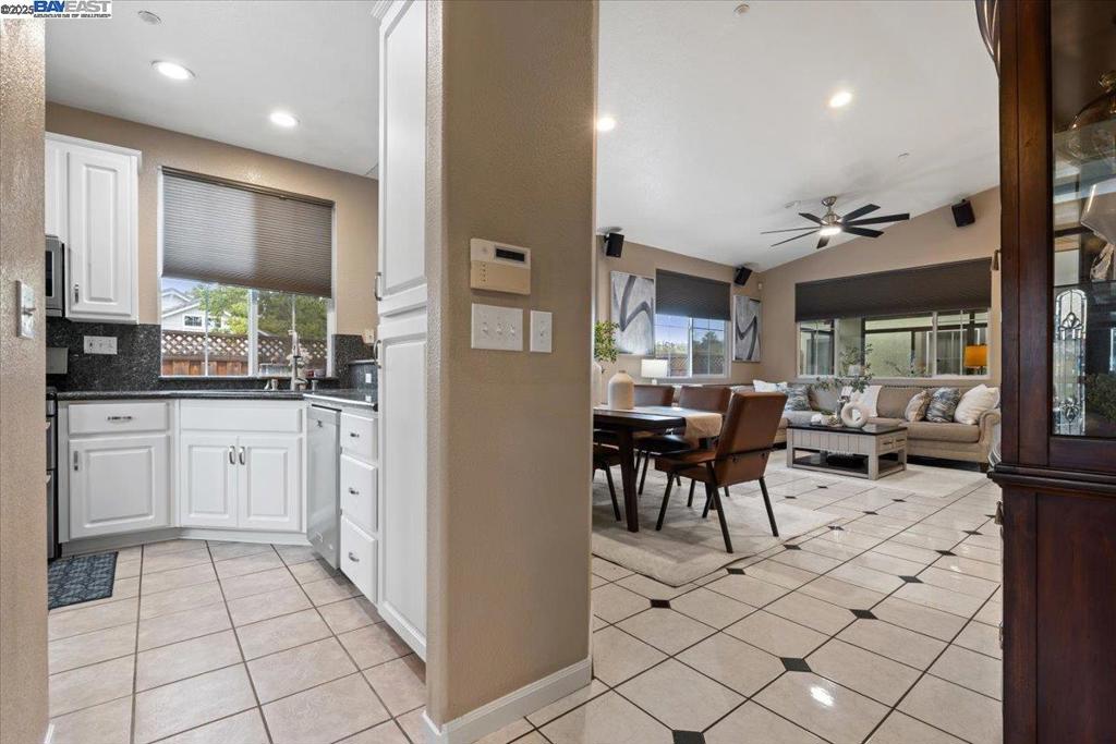 ALTAMAR MEADOWS - Residential