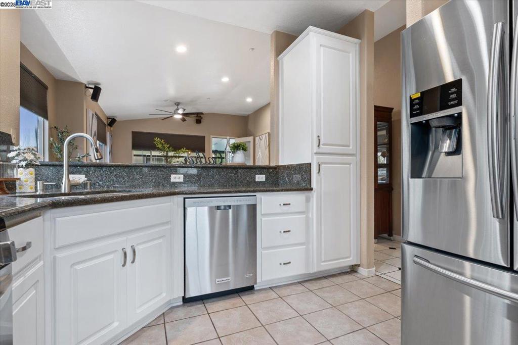 ALTAMAR MEADOWS - Residential