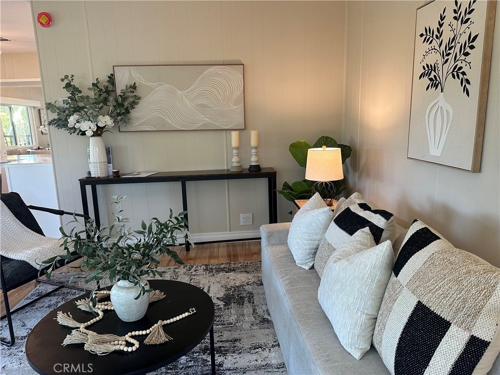 4747 Oak Crest 96