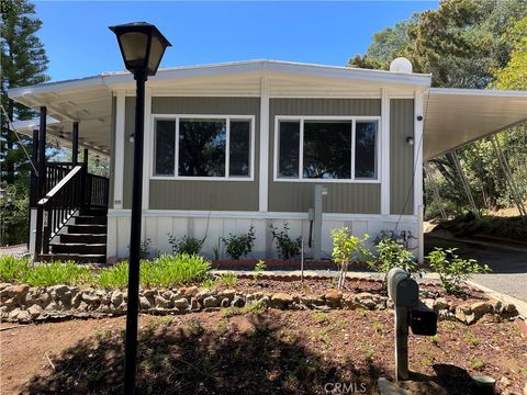 Photo of 4747 Oak Crest Rd #96, Fallbrook, CA 92028 (MLS # SW26072102)