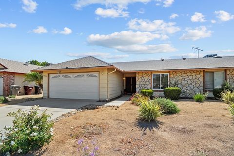 Photo of 28050 Northwood DR, Menifee, CA 92586 (MLS # SW26128901)