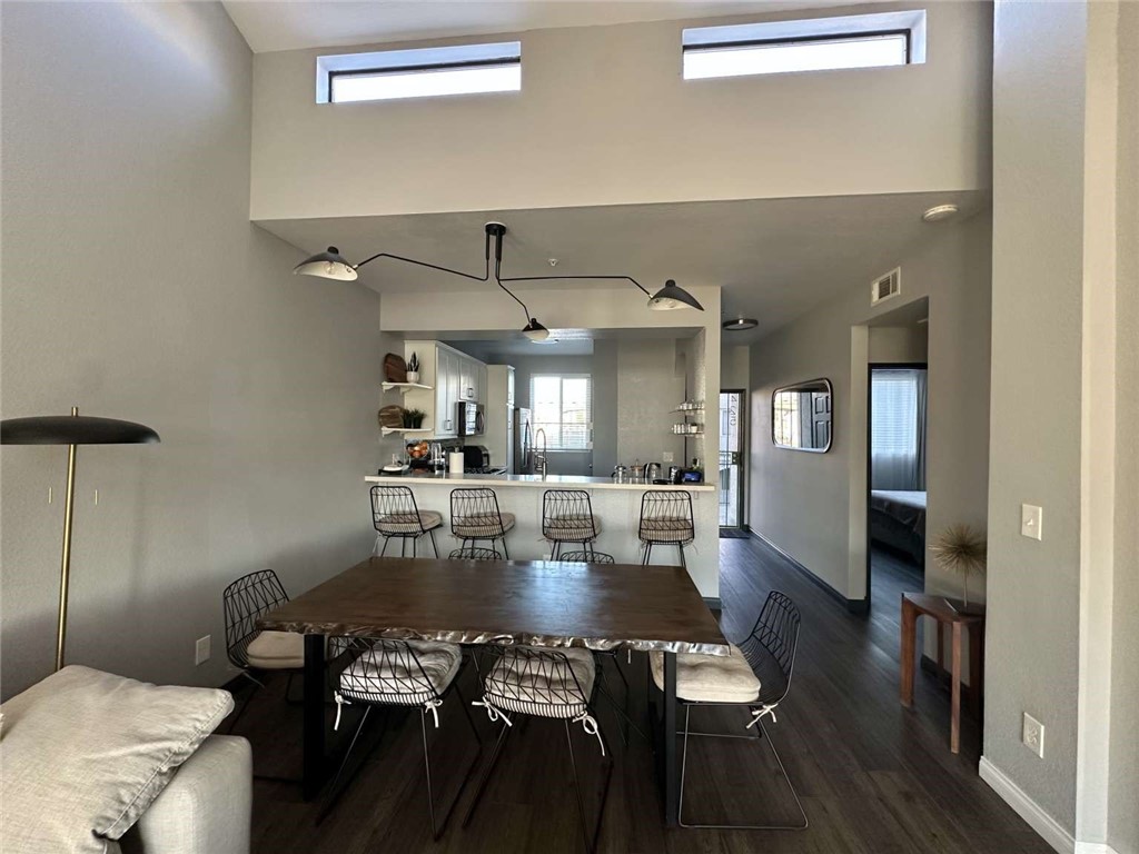 555 Maine Avenue 425