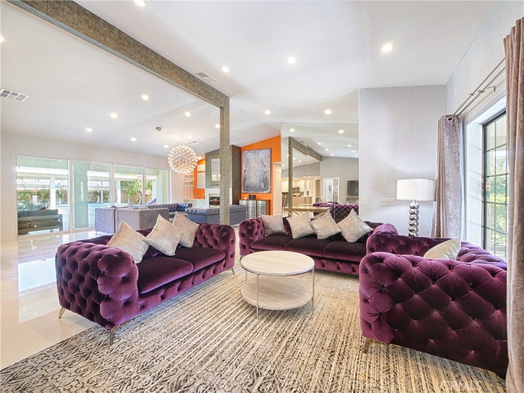 68132 Valley Vista