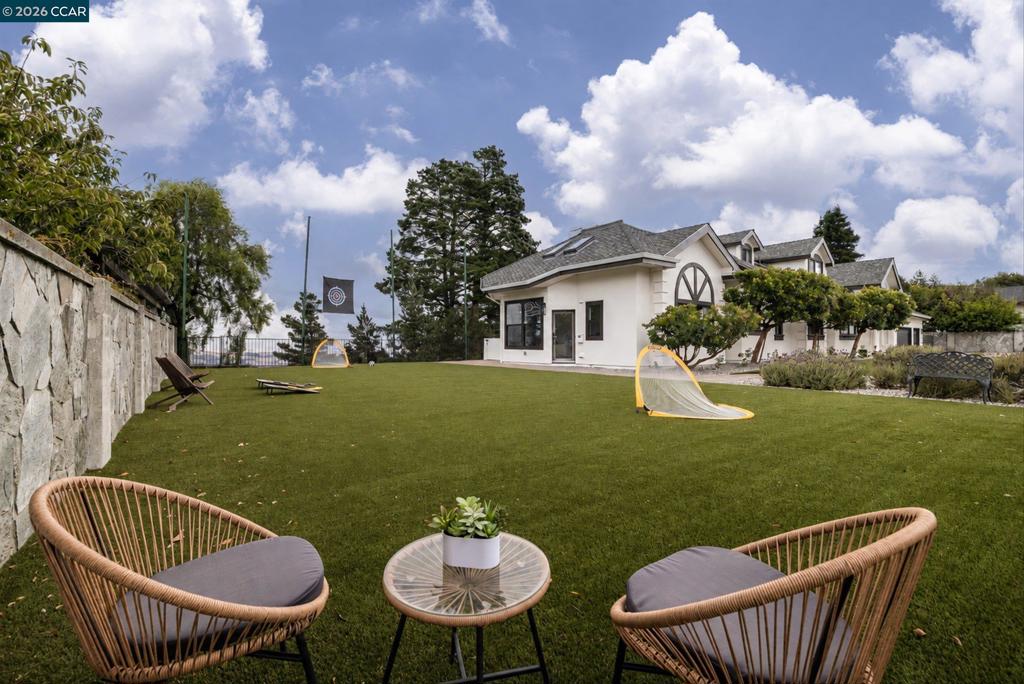 83 Donald Dr