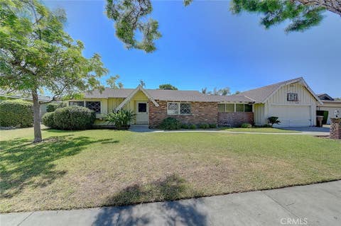 Photo of 811 S Ramblewood Drive, Anaheim, CA 92804 (MLS # OC26149806)