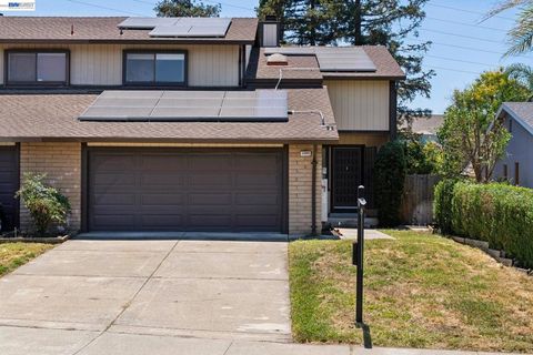 Photo of 1200 Shaddick Dr Dr, Antioch, CA 94509 (MLS # 41138775)
