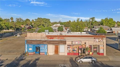 Photo of 162 N Maple Ave Ave, Fresno, CA 93702 (MLS # MC26093006)