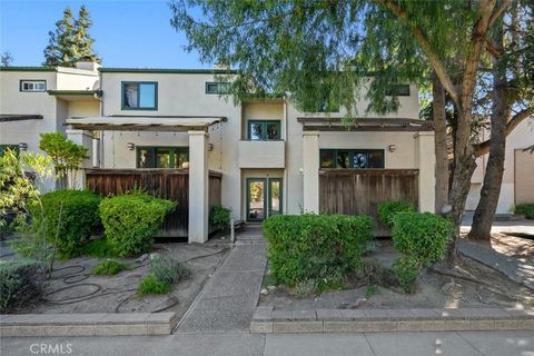 Tiny photo for 670 Chorro Street #D, San Luis Obispo, CA 93401 (MLS # SC25175861)