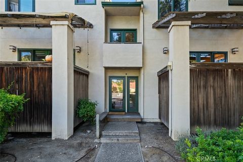 Tiny photo for 670 Chorro Street #D, San Luis Obispo, CA 93401 (MLS # SC25175861)