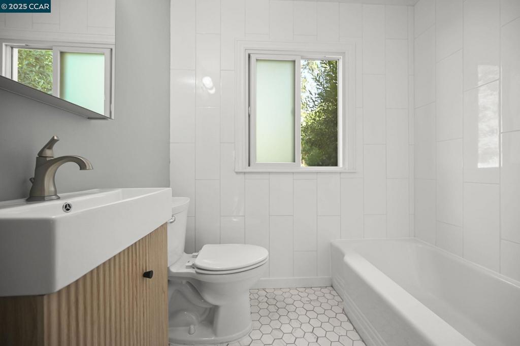 STRANDWOOD ESTAT - Residential