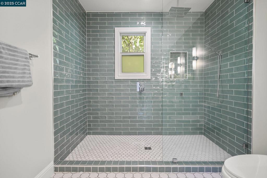 STRANDWOOD ESTAT - Residential