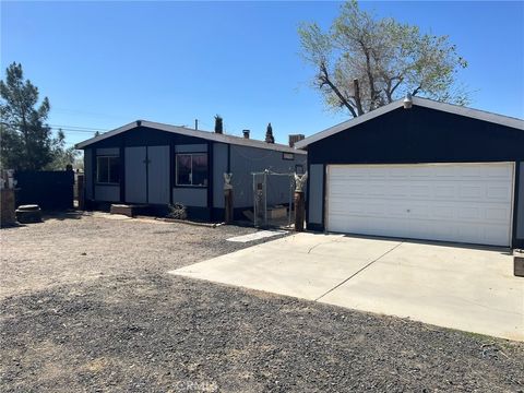 Photo of 10247 E Avenue Ave S, Littlerock, CA 93543 (MLS # SR25017257) Photo of 10247 E Avenue Ave S, Littlerock, CA 93543 (MLS # SR25017257)