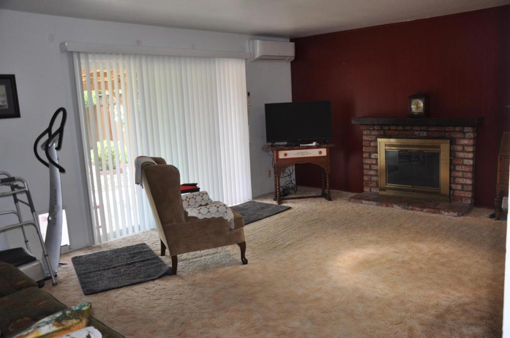 1808 Ronie Way