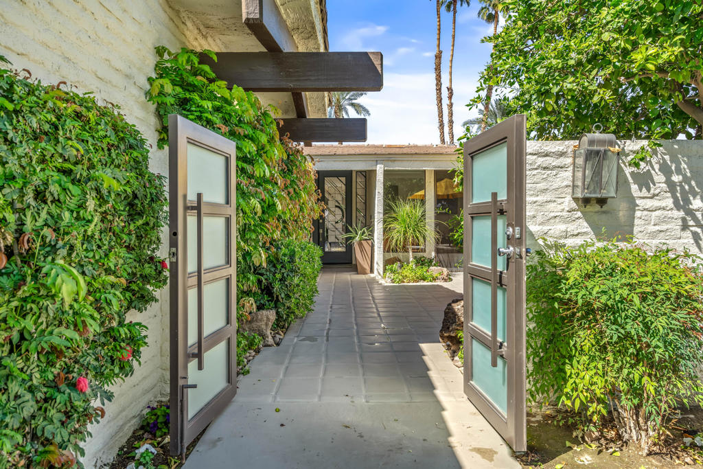Desert Horizons C.C. - Residential