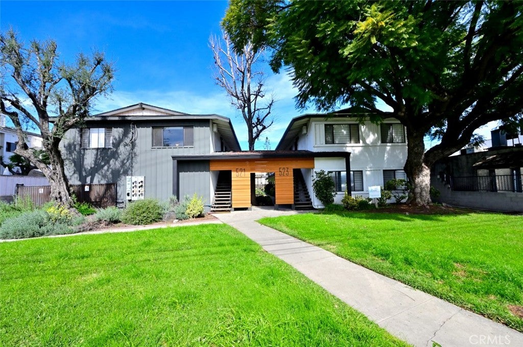 521 523 E Live Oak Avenue