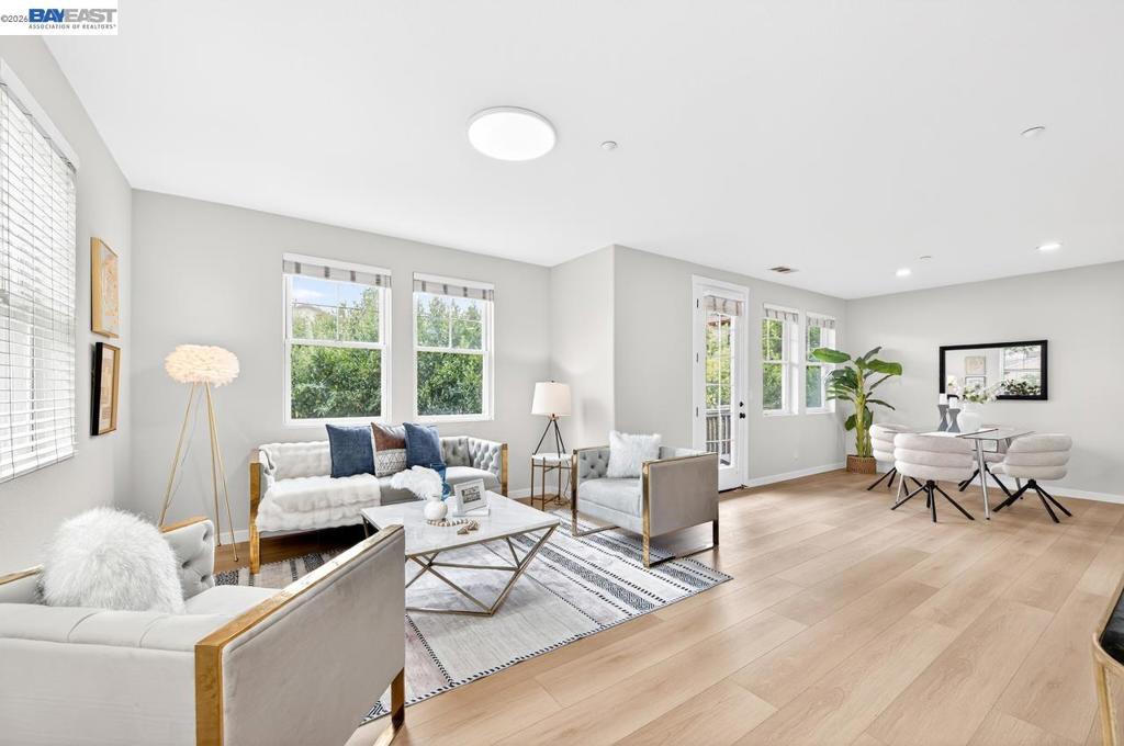 161 N L St 103