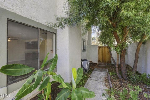 Tiny photo for 2608 Calle Elegante #44, Thousand Oaks, CA 91360 (MLS # V1-39347)