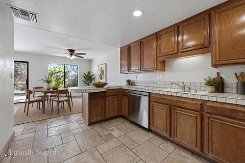 Tiny photo for 2608 Calle Elegante #44, Thousand Oaks, CA 91360 (MLS # V1-39347)