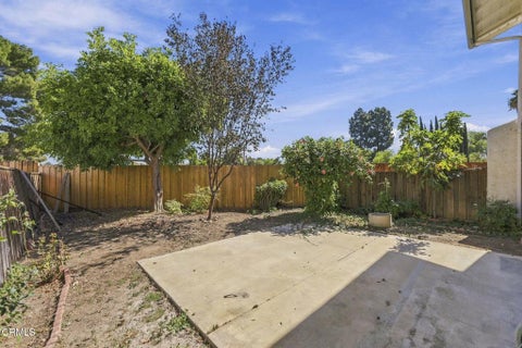 Tiny photo for 2608 Calle Elegante #44, Thousand Oaks, CA 91360 (MLS # V1-39347)