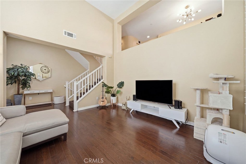 16094 Gables