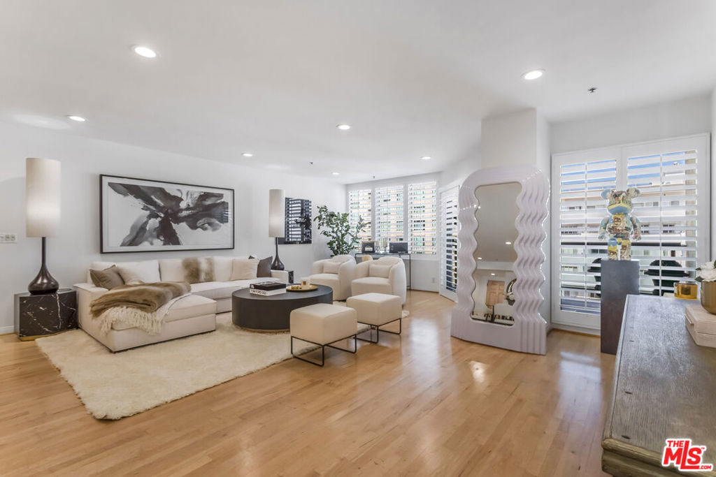 10724 Wilshire Boulevard 1005