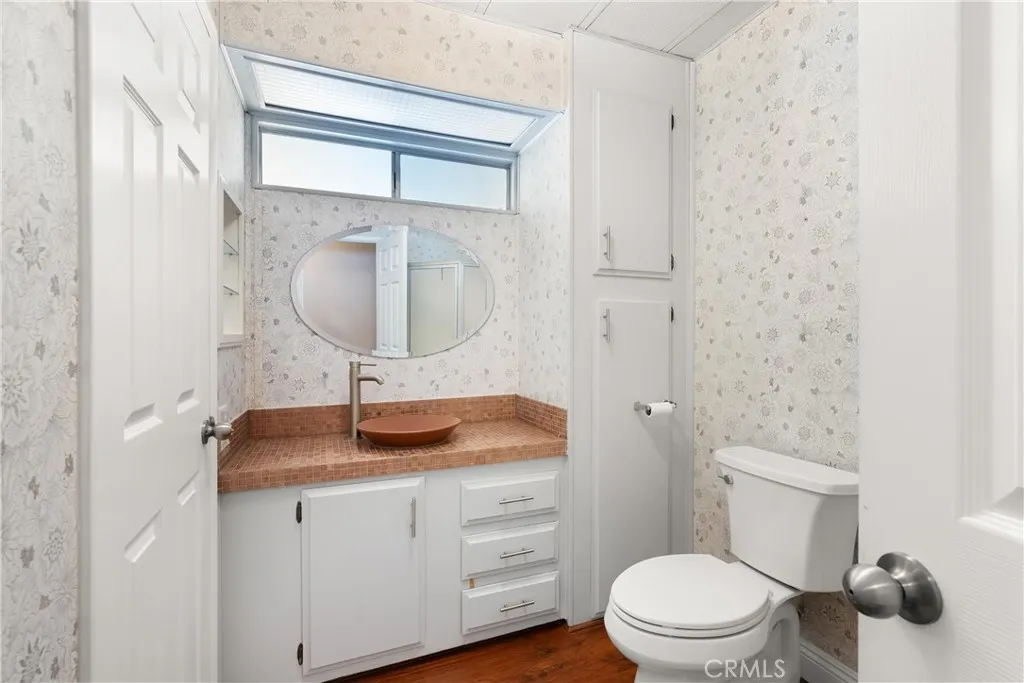 Harbor City, California 90710, United States, 2 Bedrooms Bedrooms, ,2 BathroomsBathrooms,Residential,Active,121379