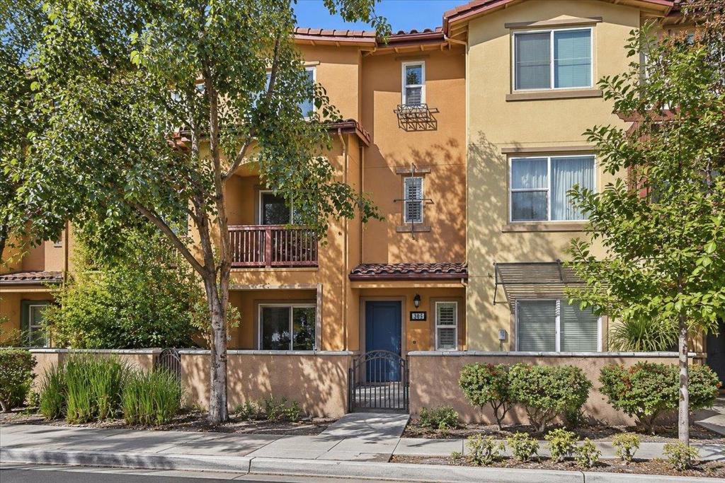 305 Santa Diana Terrace