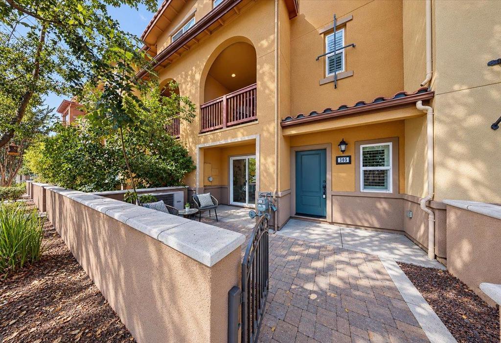 305 Santa Diana Terrace