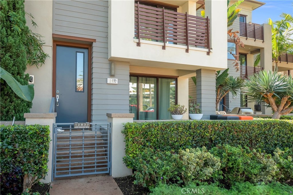 12837 N Seaglass Cir, Los Angeles CA 90094