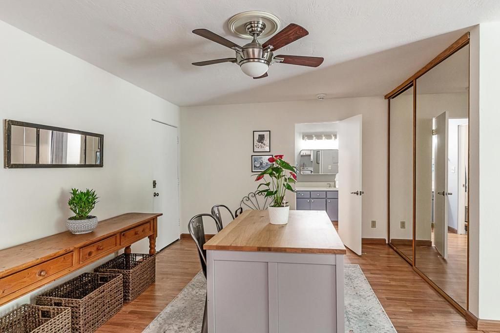 Photo of 1033 Crestview Drive #308, Mountain View, CA 94040 (MLS # ML82032097)