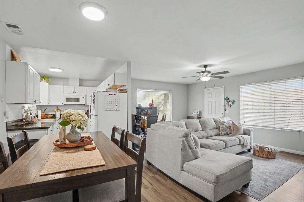 307 Graves Ct