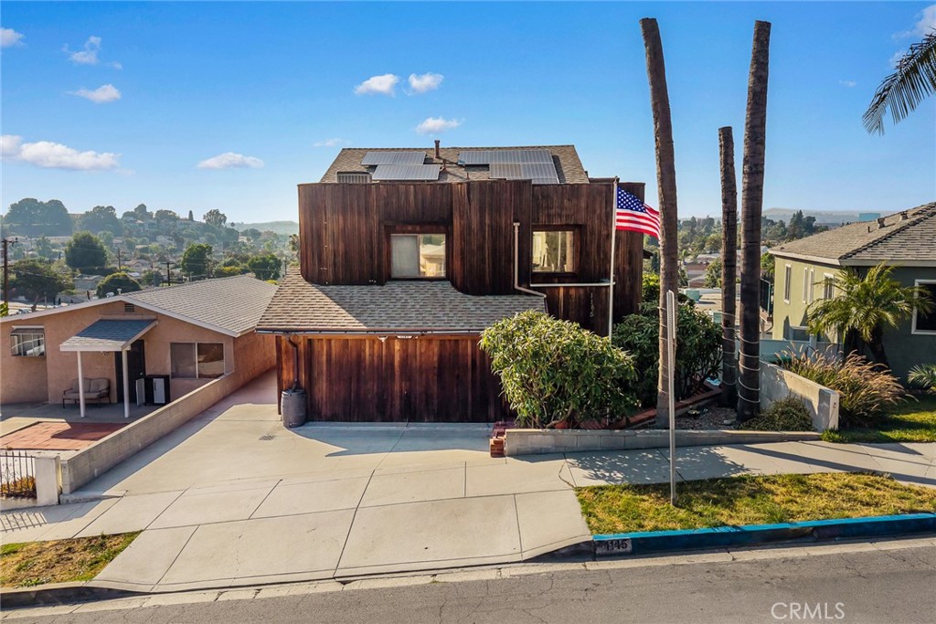 1145 Knoll Drive