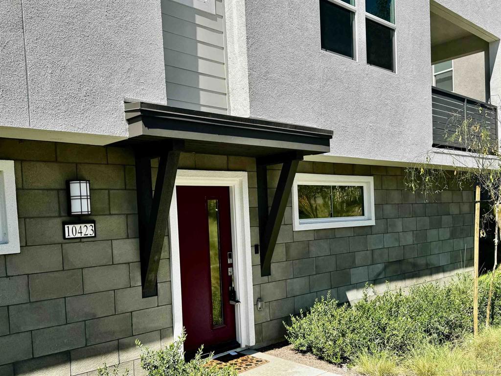 10423 Newbliss Way