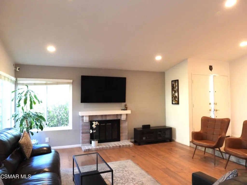 Thousand Oaks, California 91360, United States, 3 Bedrooms Bedrooms, ,2 BathroomsBathrooms,Residential,Active,177086