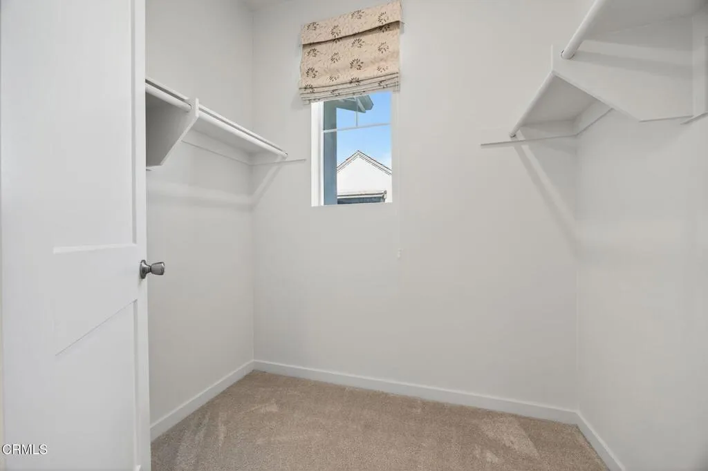 Simi Valley, California 93065, United States, 3 Bedrooms Bedrooms, ,3 BathroomsBathrooms,Residential,Pending,185569