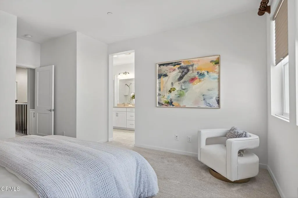 Simi Valley, California 93065, United States, 3 Bedrooms Bedrooms, ,3 BathroomsBathrooms,Residential,Pending,185569