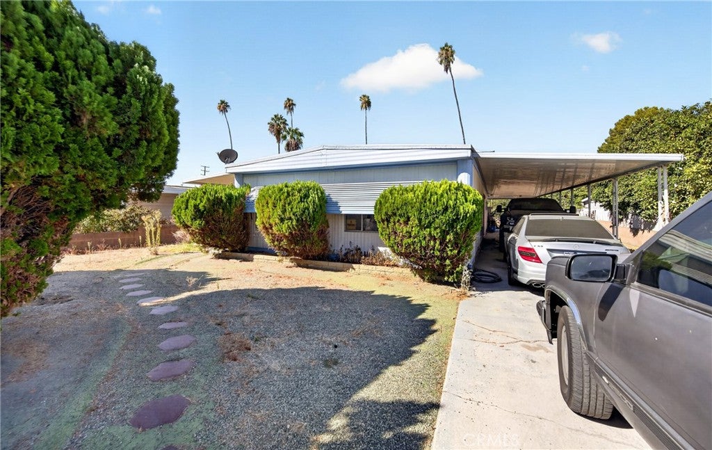 651 Taschner Dr