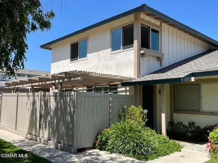 Thousand Oaks condo features 3 bedrooms, 1.5 bathrooms, Large lattice covered patio, 1 carport, 1 assigned uncovered parking space. Also includes newer HVAC, windows, paint, doors, crown molding and recessed lighting. Recent kitchen and bathroom remodel. All eclectic, no gas. Refrigerator, washer and dryer included without warranty or guarantee.