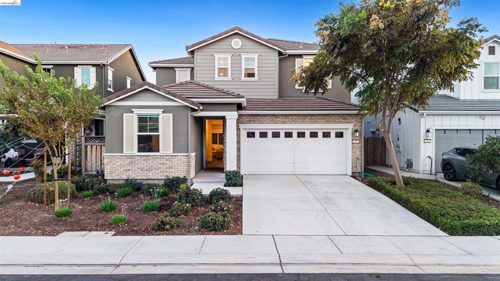 539 Gemstone Way
