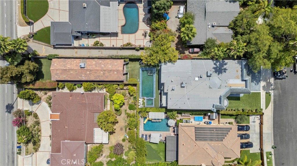 Photo of 5012 Gerald Avenue, Encino, CA 91436 (MLS # SR25179291)