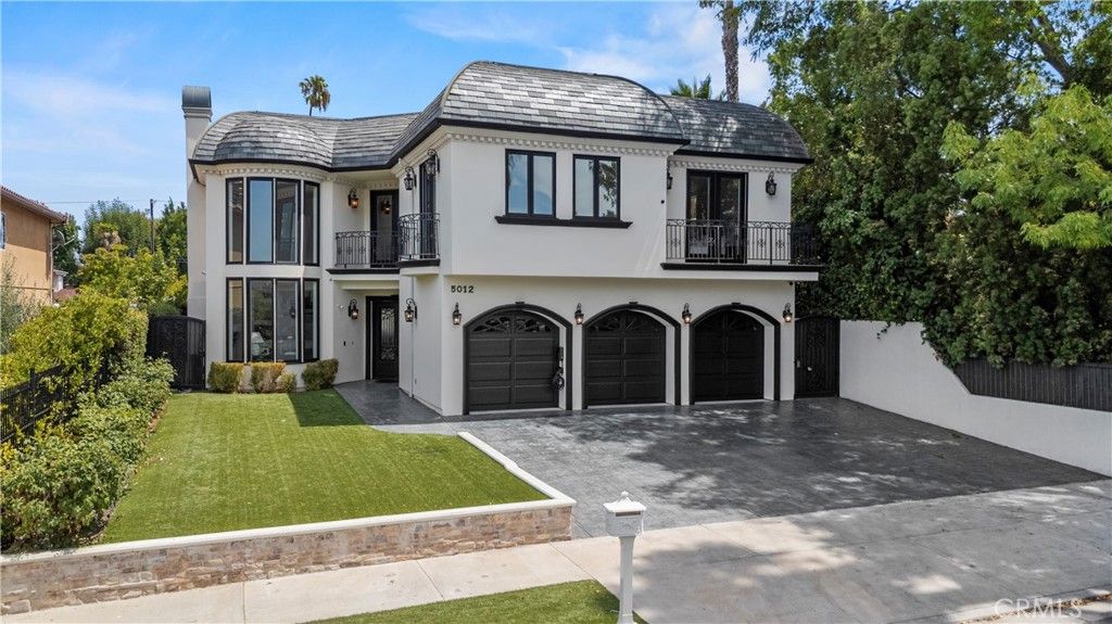 Photo of 5012 Gerald Avenue, Encino, CA 91436 (MLS # SR25179291)