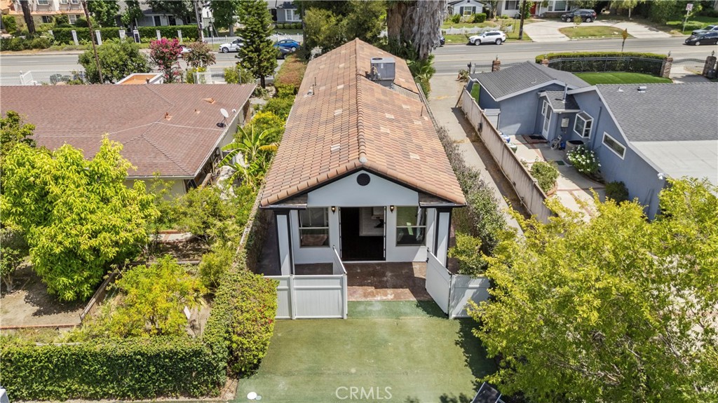 5012 Gerald Avenue