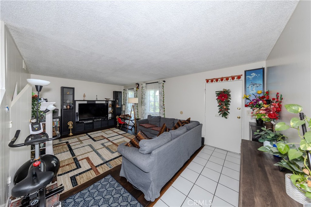 1800 W Gramercy Ave 49