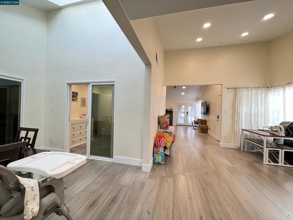 VIEWPOINTE - Residential