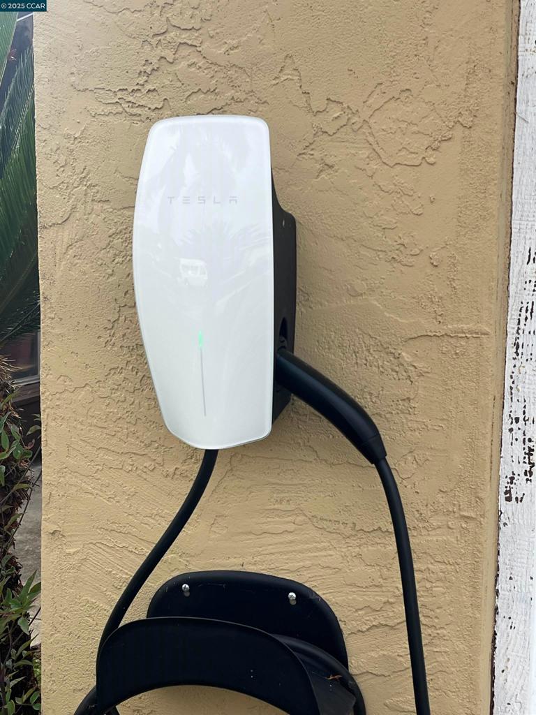 VIEWPOINTE - Residential