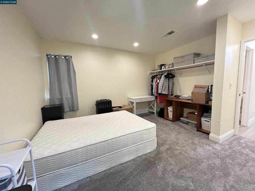 VIEWPOINTE - Residential