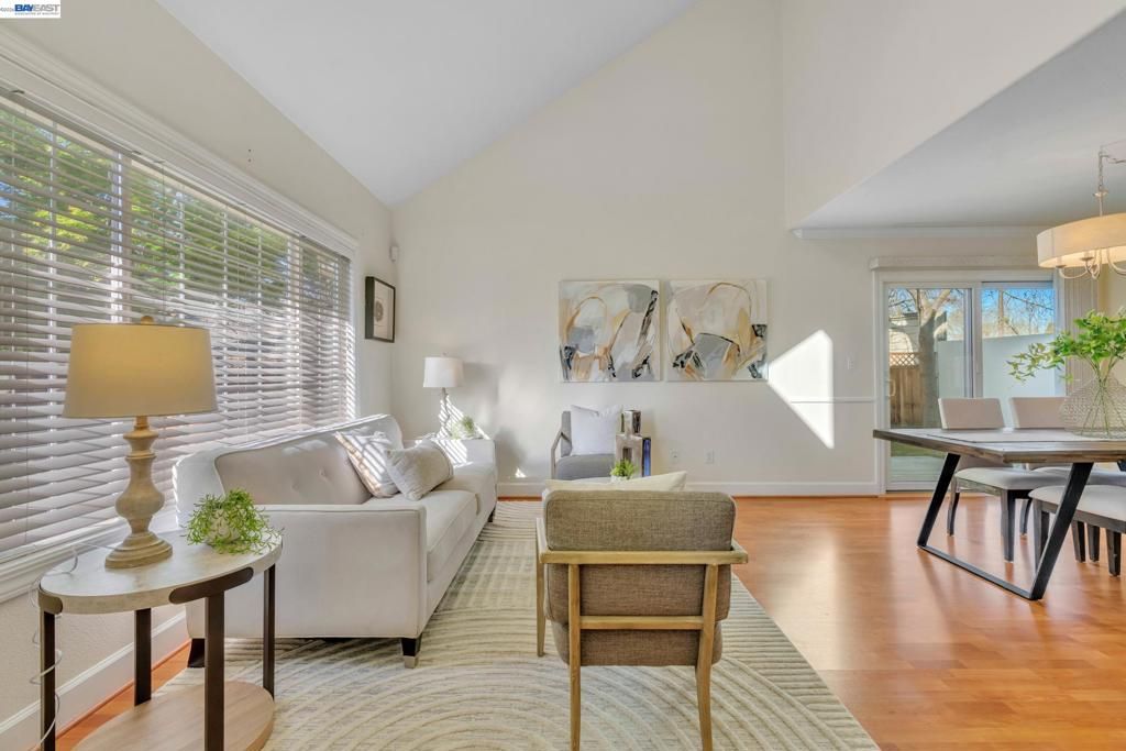 Photo of 282 Del Valle Ct, Pleasanton, CA 94566 (MLS # 41130889)