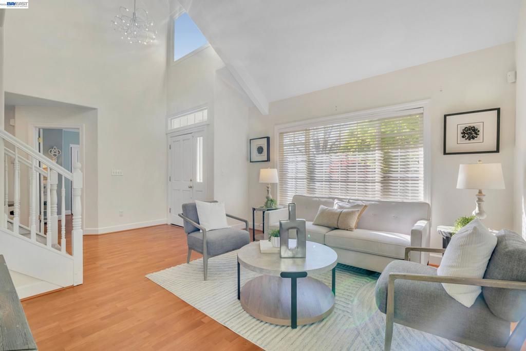 Photo of 282 Del Valle Ct, Pleasanton, CA 94566 (MLS # 41130889)