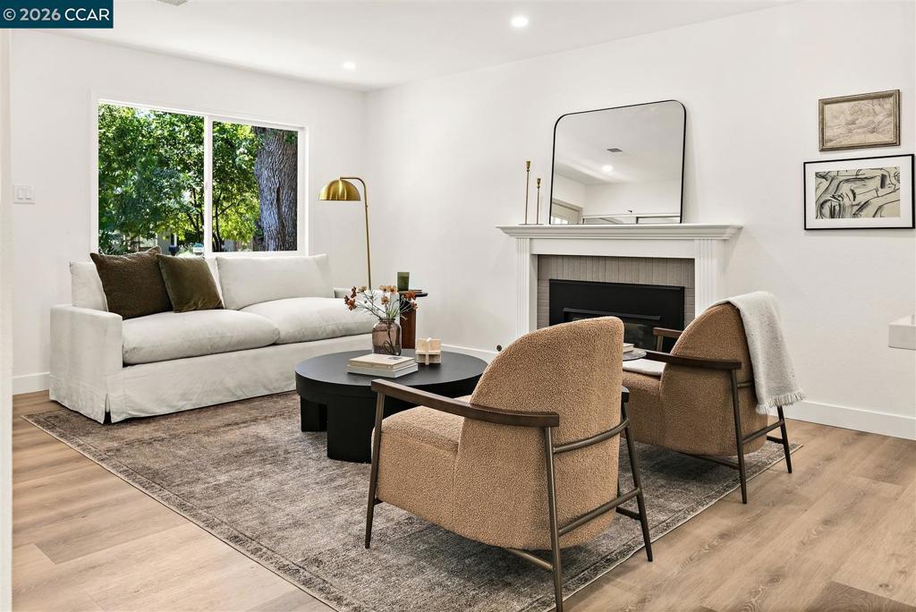 1003 Santa Cruz Dr